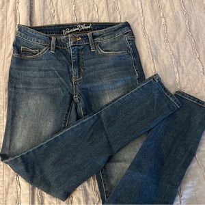 TWO PAIRS Universal Thread mid-rise skinny
